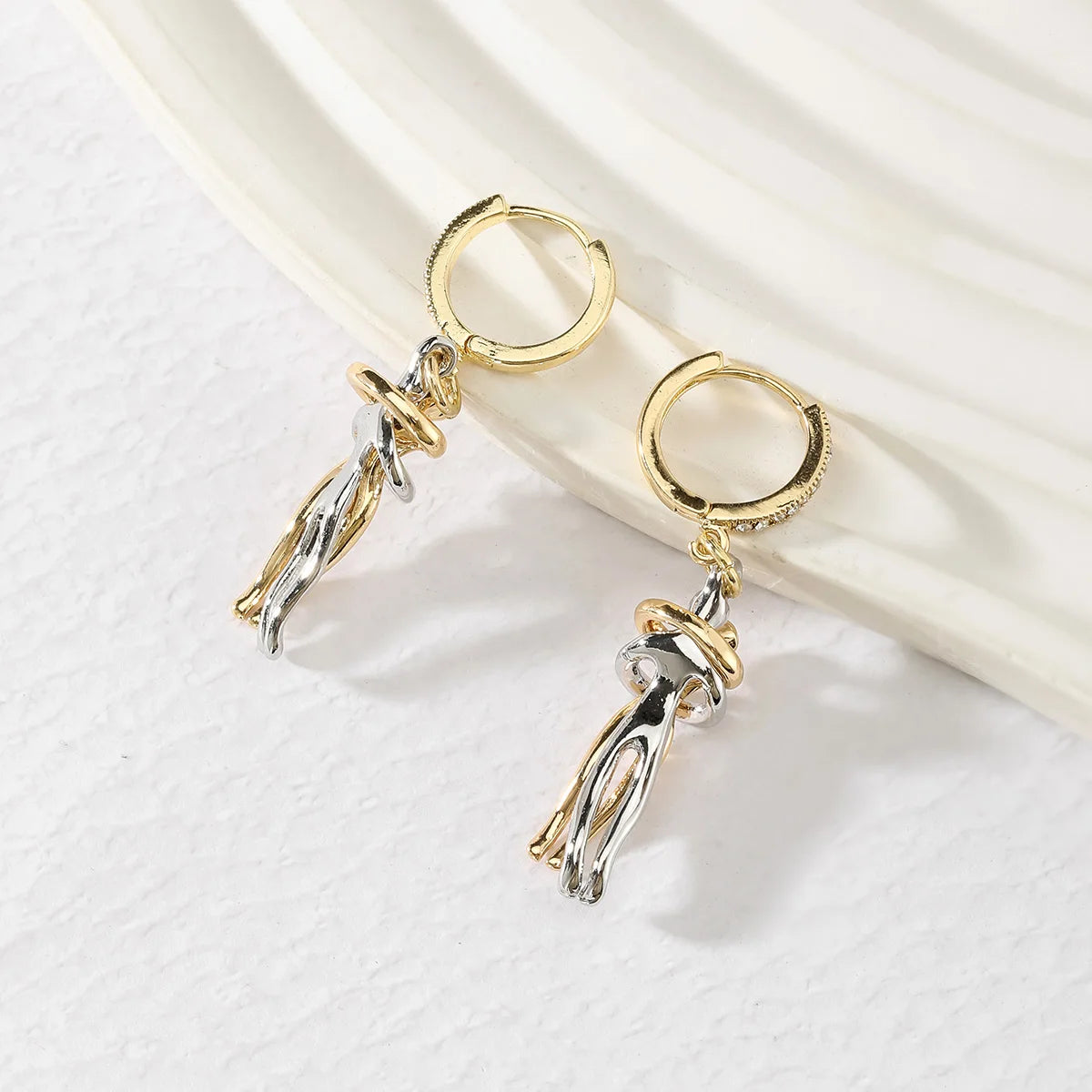 Hug Earrings